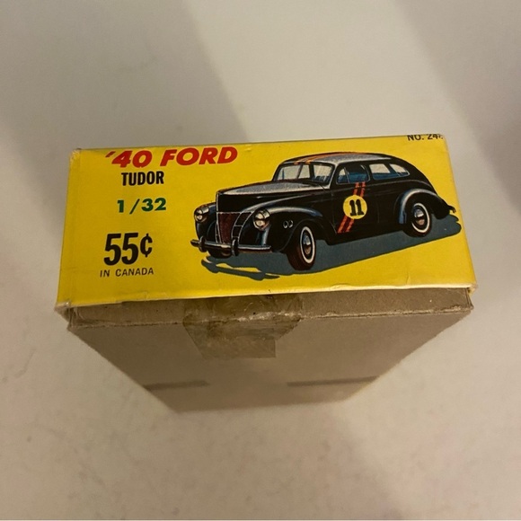 EMPTY📦 Vintage model car (1/32) cardboard box 1940 Ford Sedan car. - Picture 6 of 12